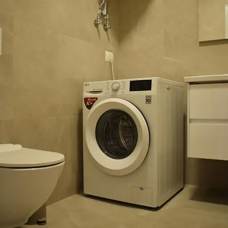 Tam Serviced Shallvaret District * Τίρανα