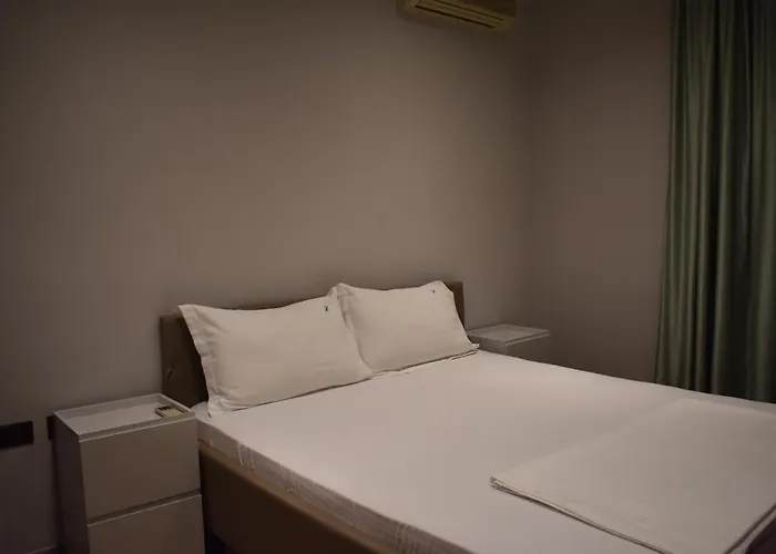 Tam Serviced Shallvaret District * Tirana