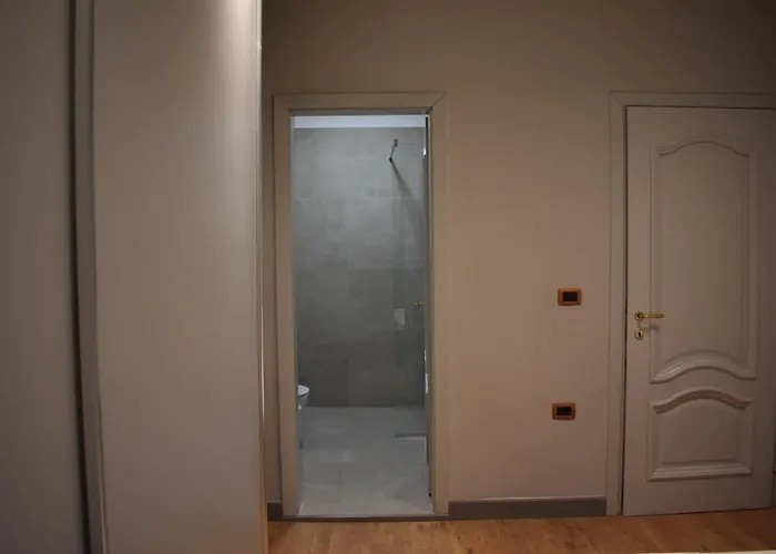 Tam Serviced Shallvaret District * Tirana