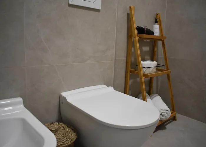 Appartement Tam Serviced Shallvaret District