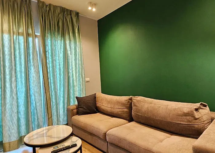 Appartement Tam Serviced Shallvaret District *