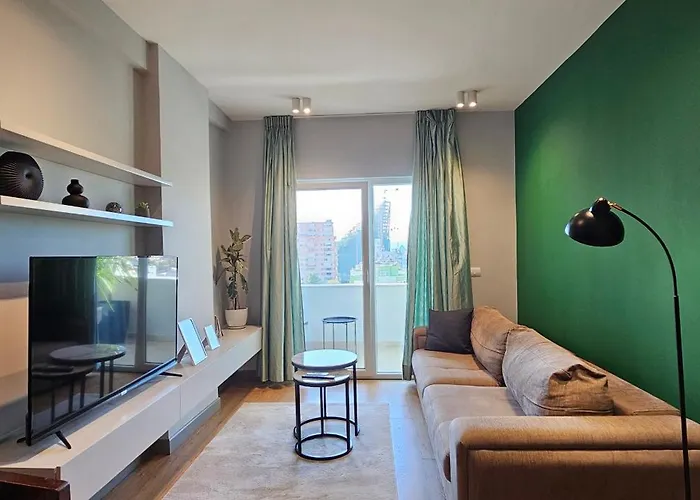 Tam Serviced Shallvaret District * Tirana